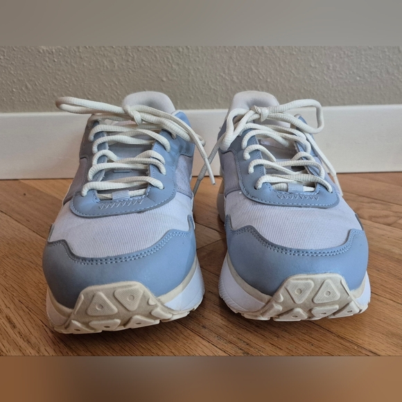 Puma Women's Size 10 Voyage R78 Blue White Pink Sneakers GUC - Picture 8 of 10